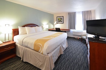 Suite, 1 King Bed, Non Smoking, Jetted Tub