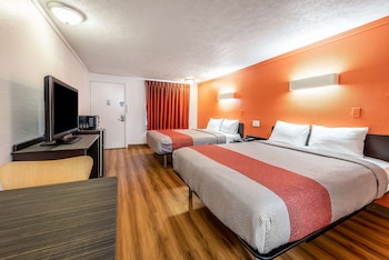 Standard Room, 2 Queen Beds, Non Smoking