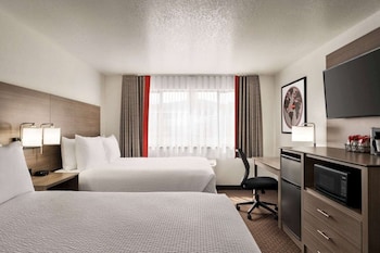 Standard Room, 2 Queen Beds, Non Smoking, Refrigerator