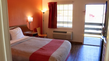 Deluxe Room, 1 Double Bed, Non Smoking, Refrigerator & Microwave