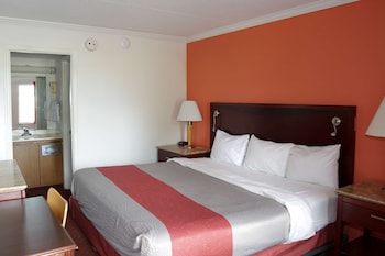 Standard Room, 1 King Bed, Non Smoking
