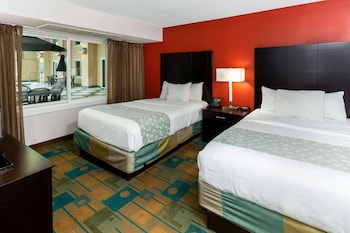 Deluxe Room, 2 Double Beds, Non Smoking