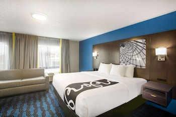 Deluxe Room, 1 King Bed, Accessible, Non Smoking (Mobility Accessible)