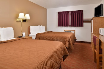 Room, 2 Queen Beds, Non Smoking