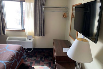 Room, 1 King Bed, Non Smoking