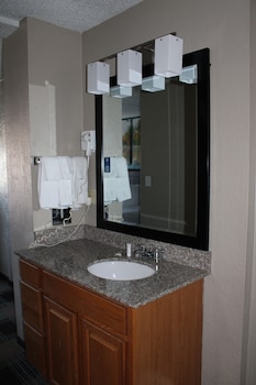 Suite, Multiple Beds
