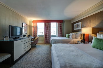 Deluxe Room, 2 Queen Beds