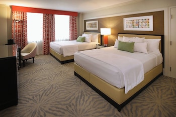 Deluxe Room, 2 Double Beds, Smoking