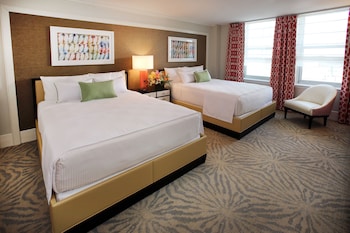 Deluxe Room, 2 Queen Beds