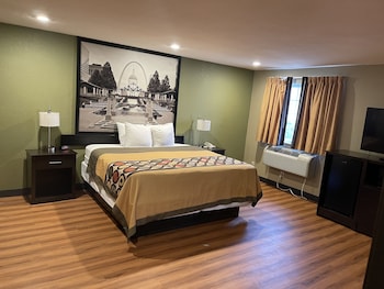 Room, 1 Queen Bed, Non Smoking (Available on 2nd & 3rd Floor)