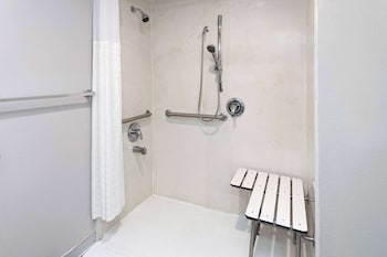 Room, 1 Double Bed, Mobility Accessible, Non Smoking