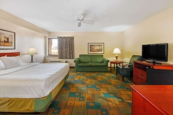 Suite, 1 King Bed, Non Smoking
