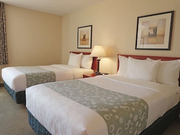 Deluxe Room, 2 Double Beds, Non Smoking