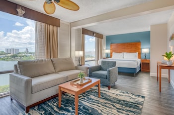 King Suite with Sofa Bed- Non-Smoking