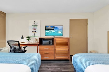 Standard Room, 2 Double Beds, Non Smoking, Refrigerator & Microwave (View)