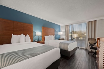 Standard Room, 2 Double Beds, Patio, Poolside
