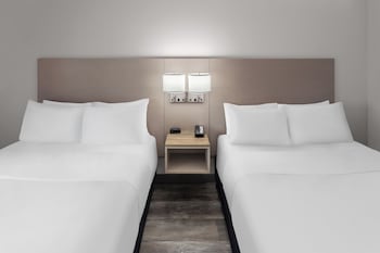 Junior Suite, 2 Queen Beds, Non Smoking