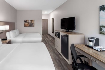 Junior Suite, 2 Queen Beds, Non Smoking