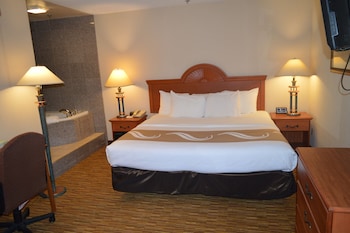 Suite, 1 King Bed, Non Smoking