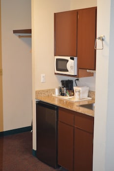 Standard Room, 2 Queen Beds, Non Smoking