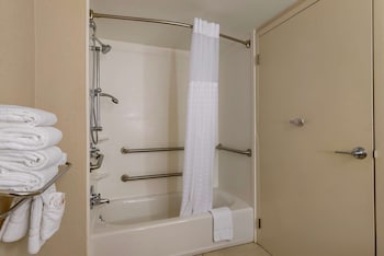 Room, 2 Queen Beds, Accessible, Non Smoking
