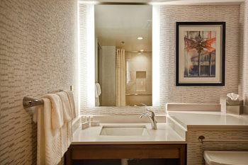 Room, 2 Queen Beds, Accessible, Bathtub (Wellness, In-room air purification), Non Smoking