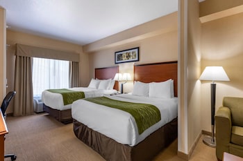 Suite, Multiple Beds, Non Smoking