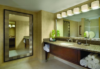 Resort Tower Room, 2 Queen Beds, Non Smoking