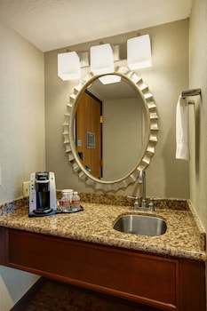 Casino Tower, 2 Queen Beds, Non Smoking