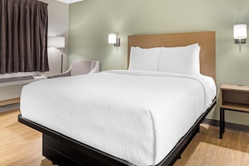 Standard Room, 1 Queen Bed, Non Smoking