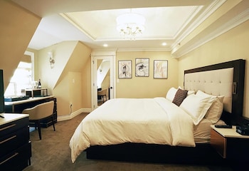 Deluxe Room, 1 King Bed, Non Smoking