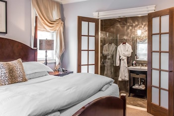 Deluxe Room, 1 King Bed, Non Smoking