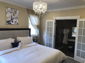 Deluxe Room, 1 King Bed, Non Smoking