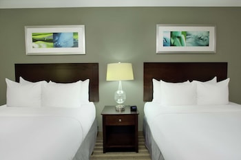 Room, 2 Double Beds, Accessible, Bathtub