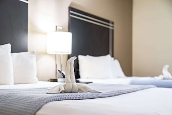 Standard Room, 2 Queen Beds, Non Smoking