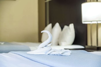Standard Room, 2 Queen Beds, Non Smoking
