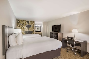 Standard Room, 2 Queen Beds, Non Smoking