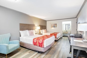 Standard Room, 2 Queen Beds, Non Smoking