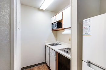 Studio, 2 Queen Beds, Non Smoking (Larger Room)