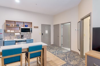 Suite, 1 Bedroom, Hearing Accessible (Wheelchair)