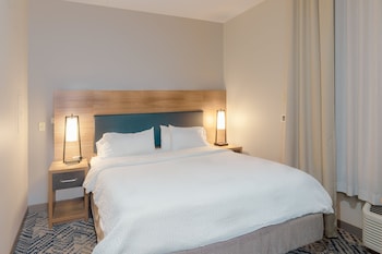 Studio Suite, 1 Queen Bed