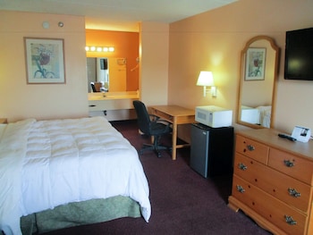 Standard Room, 1 King Bed, Smoking