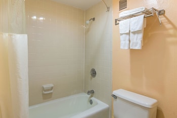 Standard Room, 2 Queen Beds, Non Smoking