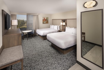 Room, 2 Queen Beds, Refrigerator