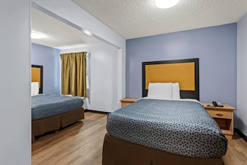 Standard Room, 2 Queen Beds, Non Smoking