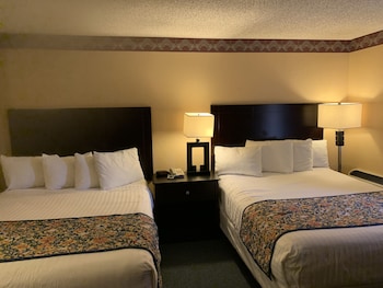 Standard Room, 2 Queen Beds, Non Smoking