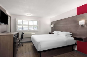 Room, 1 King Bed, Non Smoking
