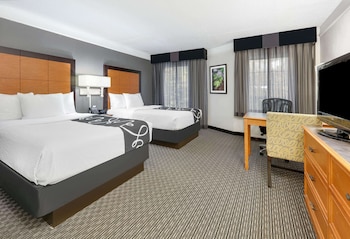 Room, 2 Double Beds, Accessible, Non Smoking (Mobility, Tub w/Grab Bars)
