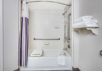 Room, 2 Double Beds, Accessible, Non Smoking (Mobility, Tub w/Grab Bars)
