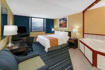 Standard Room, 1 King Bed, Non Smoking, Jetted Tub